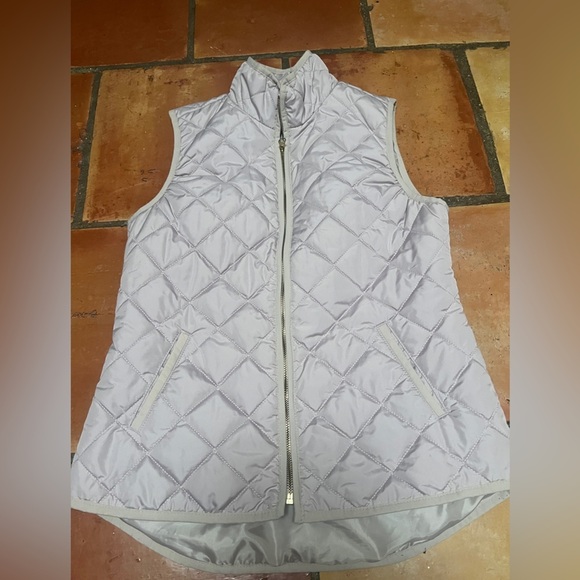 Old Navy Jackets & Blazers - Old Navy Light Gray Puffer Vest